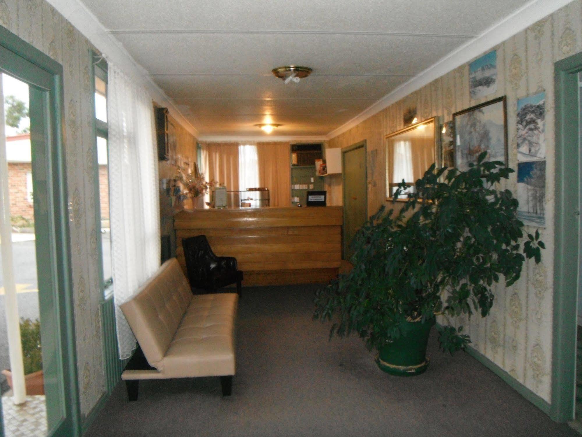 Coomacountry Club Motor Inn Kültér fotó